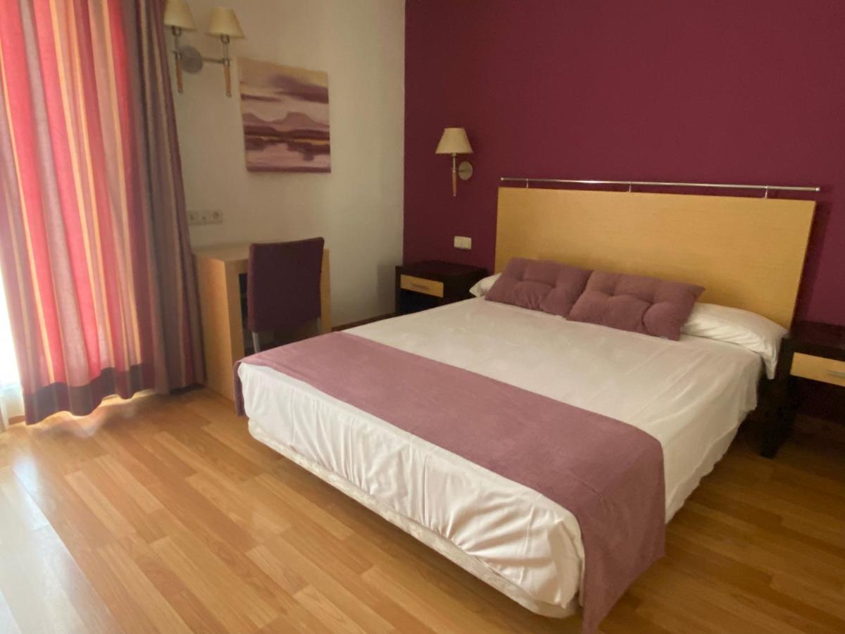 Hotel Equo Aranjuez Bagian luar foto